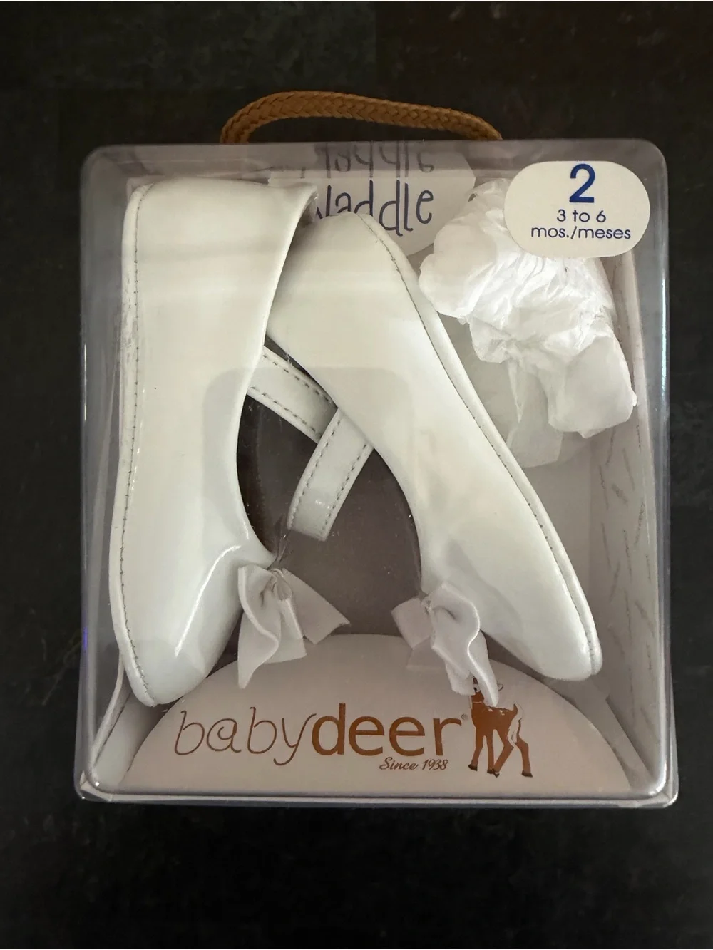 Baby Deer elegant white
